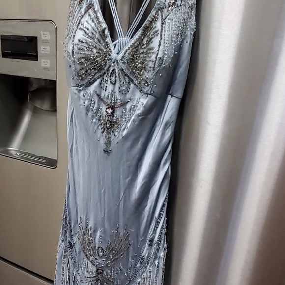 Longer dress - Picture 3 of 8